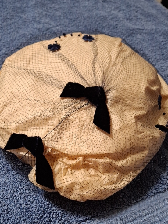 Accessories - Vintage Veiled Pillbox Net Head Cover Black Velvet Bows